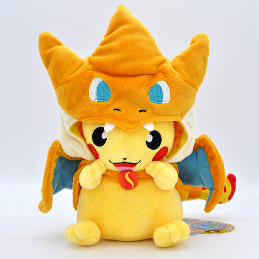 Pikachu Knuffel met Charizard Cape - 23cm