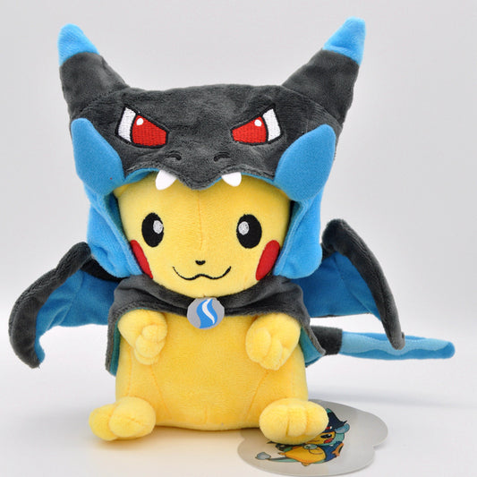 Pikachu Knuffel met Mega Charizard Cape - 23cm
